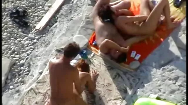 Miễn phí khiêu dâm, không giấy đăng ký  Một cậu người sex nhat ban mới châu Á được một vũ nữ thoát y công việc và với một đại lý