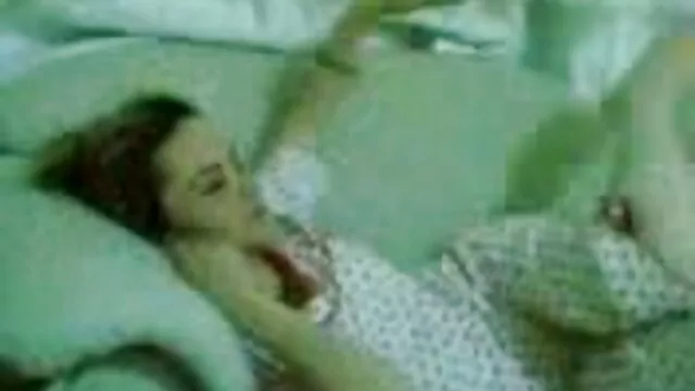 Miễn phí khiêu dâm, không giấy đăng ký  Babe Vicki Đuổi và cô chơi với lưỡi phim sex nhật bản mới 2019