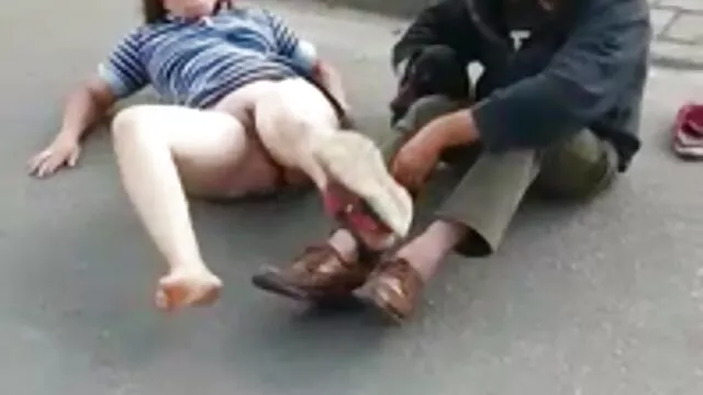 Miễn phí khiêu dâm, không giấy đăng ký  Các người giúp việc đã ngủ trong phòng ngủ chỉ vì vậy, cô ấy có thể từ từ và đẹp cất cánh cô ren đồ và bắt đầu thủ dâm với cô ấy tay và một sex nhat ban 2020 ly đèn.