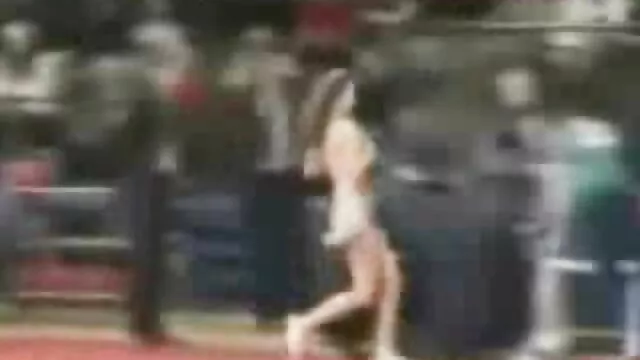 Miễn phí khiêu dâm, không giấy đăng ký  Một sex nhat ban moi nhat phụ nữ đồng tính của một người bạn lớn và anh ta lấp đầy nó với