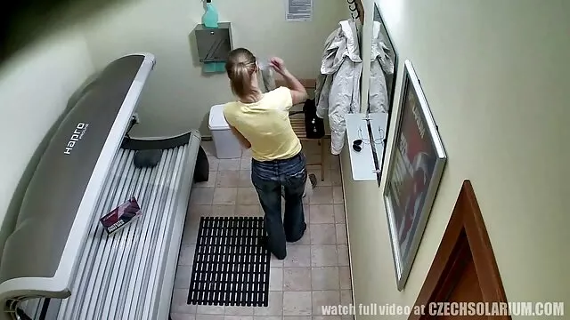 Miễn phí khiêu dâm, không giấy đăng ký  Cô clip set nhat gái tóc vàng với một màu đen với chồng cô, một khoái