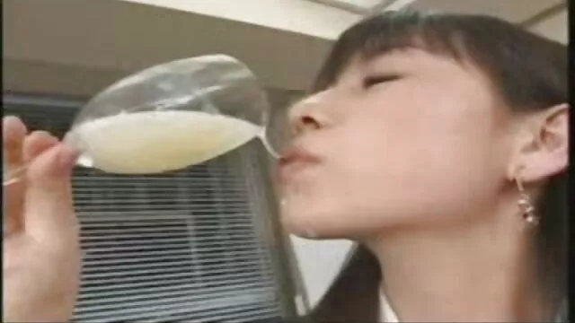 Miễn phí khiêu dâm, không giấy đăng ký  Một đẹp, tóc vàng, với đôi mắt to và không ít chơi ở trên giường của mình dương vật sex nhật mới nhất mạnh mẽ, một nửa nam